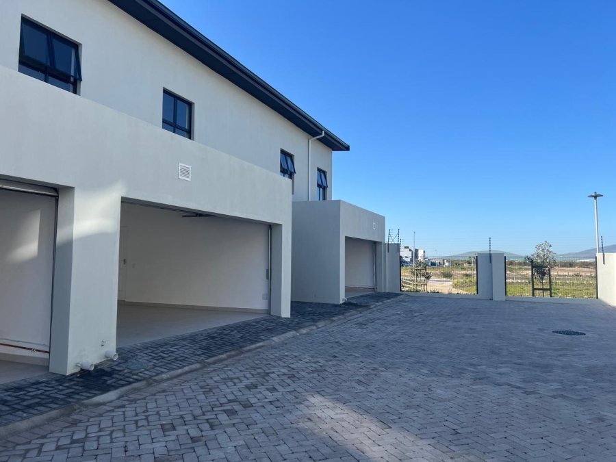  Bedroom Property for Sale in Sandown Western Cape